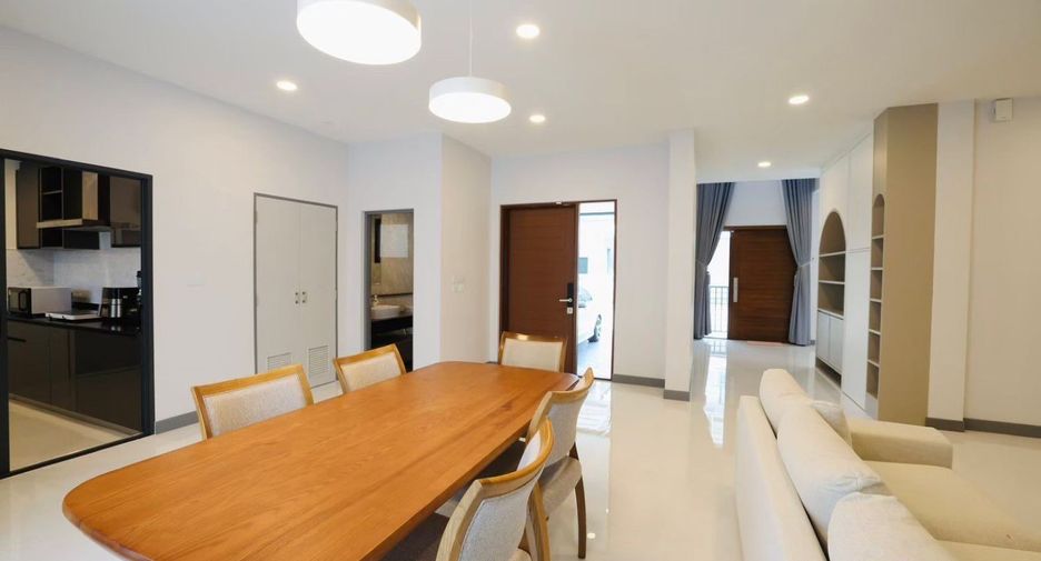 Haus zur Miete mit 4 Zimmer in Bang Phli, Samut Prakan