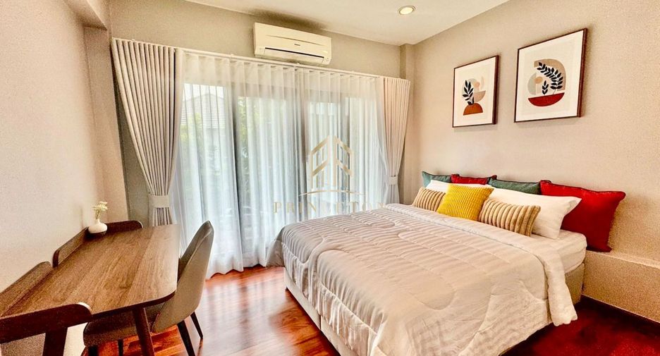 Casa en alquiler de 4 habitaciones en Lat Phrao, Bangkok