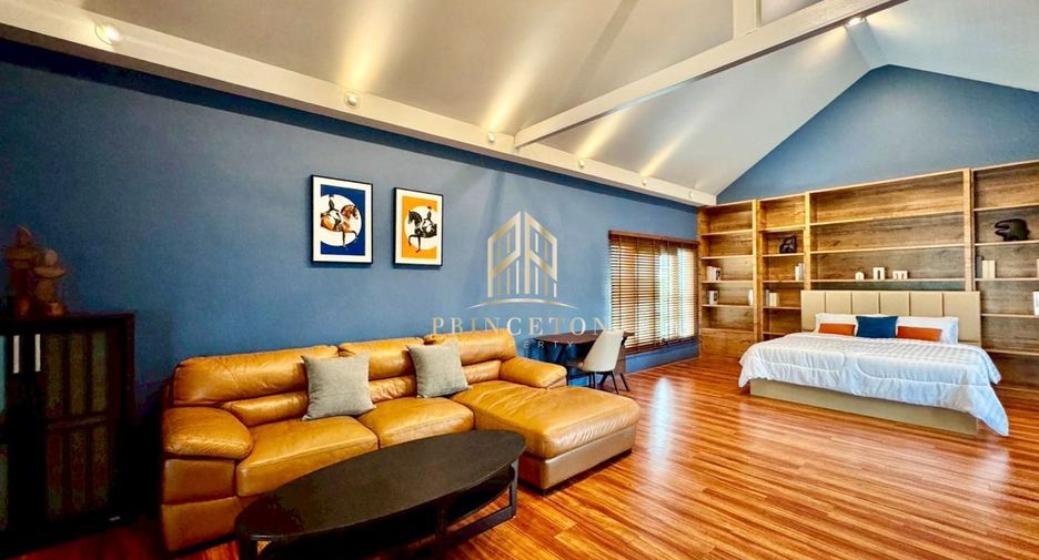 Casa en alquiler de 4 habitaciones en Lat Phrao, Bangkok