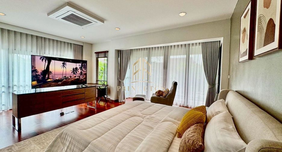 Casa en alquiler de 4 habitaciones en Lat Phrao, Bangkok