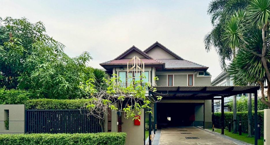 Casa en alquiler de 4 habitaciones en Lat Phrao, Bangkok
