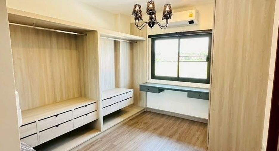 For rent 5 bedrooms house in San Sai, Chiang Mai