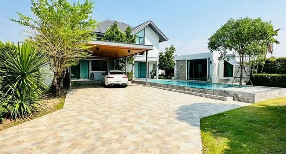 For rent 5 bedrooms house in San Sai, Chiang Mai