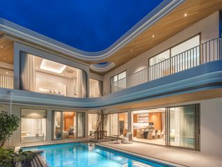 For rent and for sale 4 bedrooms villa in Mueang Phuket, Phuket
