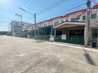 For sale 2 Beds townhouse in Bang Len, Nakhon Pathom