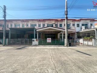 For sale 2 Beds townhouse in Bang Len, Nakhon Pathom