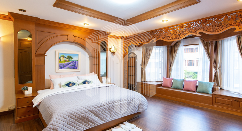 Casa adosada en alquiler de 3 habitaciones en Mueang Chiang Mai, Chiang Mai