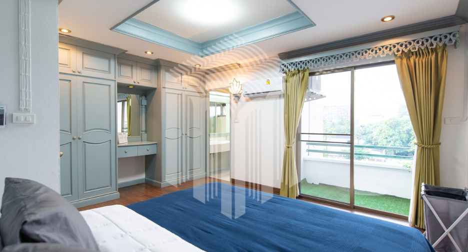 Casa adosada en alquiler de 3 habitaciones en Mueang Chiang Mai, Chiang Mai
