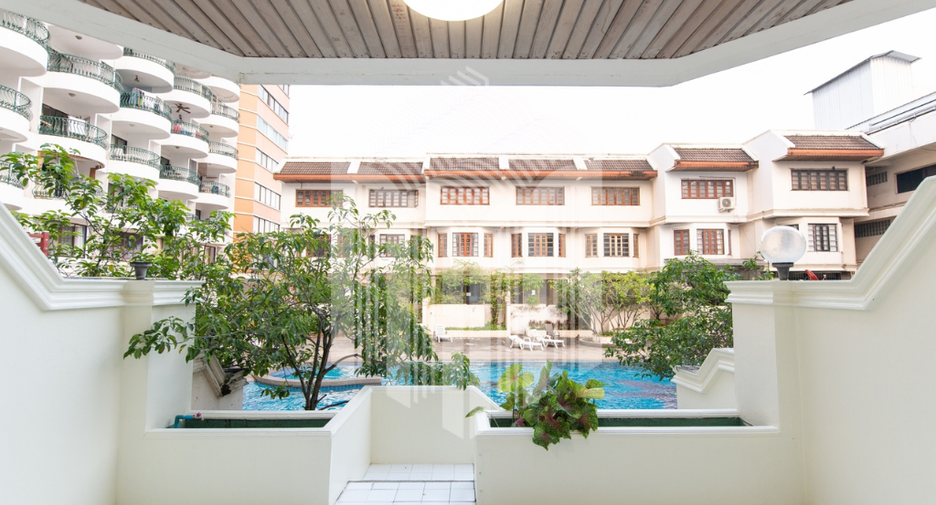 Casa adosada en alquiler de 3 habitaciones en Mueang Chiang Mai, Chiang Mai
