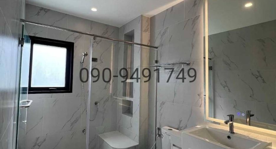 Haus zur Miete mit 4 Zimmer in Thawi Watthana, Bangkok