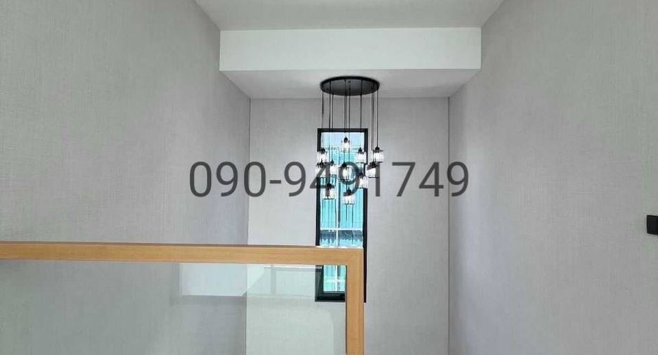 Haus zur Miete mit 4 Zimmer in Thawi Watthana, Bangkok