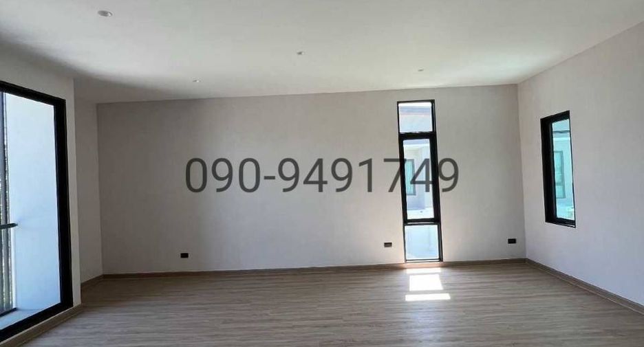 Haus zur Miete mit 4 Zimmer in Thawi Watthana, Bangkok