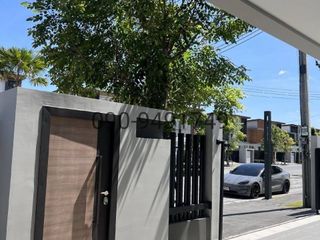 For rent 4 bedrooms house in Thawi Watthana, Bangkok