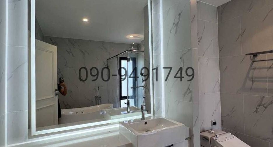Haus zur Miete mit 4 Zimmer in Thawi Watthana, Bangkok