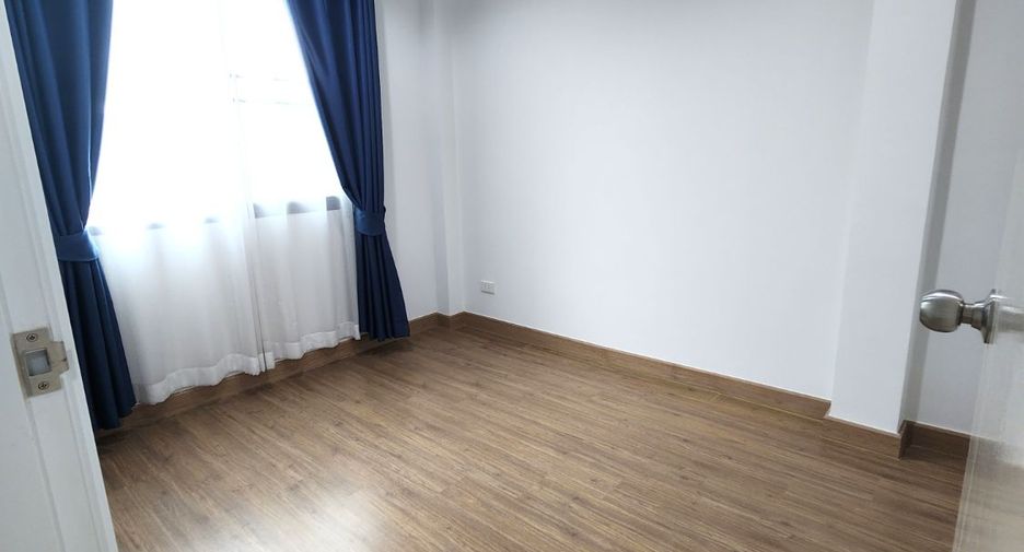 For sale 4 ベッドルーム townhouse in Pak Chong, Nakhon Ratchasima