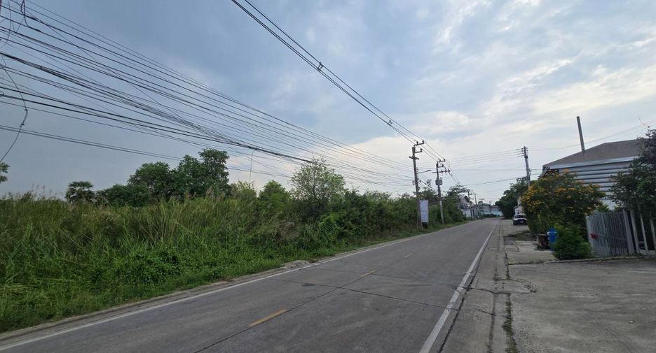 Terreno en venta en Sam Khok, Pathum Thani