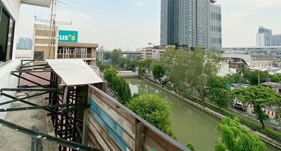 For rent and for sale retail Space in Bang Sue, Bangkok