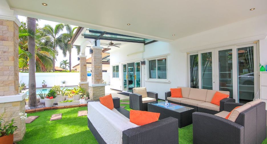 For sale 4 bedrooms villa in Hua Hin, Prachuap Khiri Khan