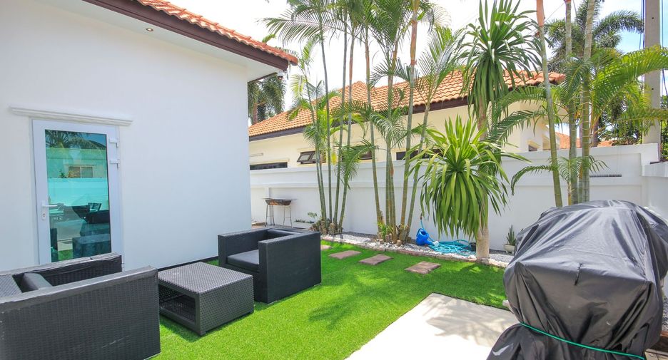 For sale 4 bedrooms villa in Hua Hin, Prachuap Khiri Khan
