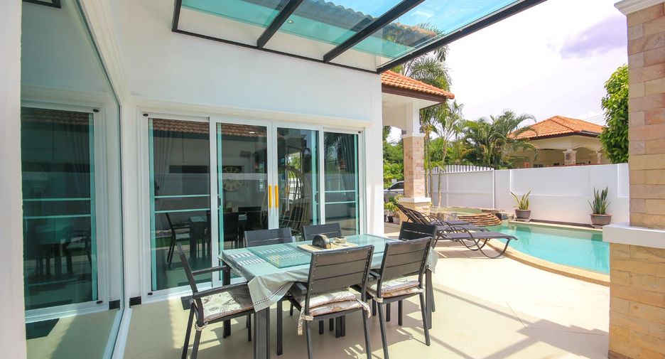 For sale 4 bedrooms villa in Hua Hin, Prachuap Khiri Khan