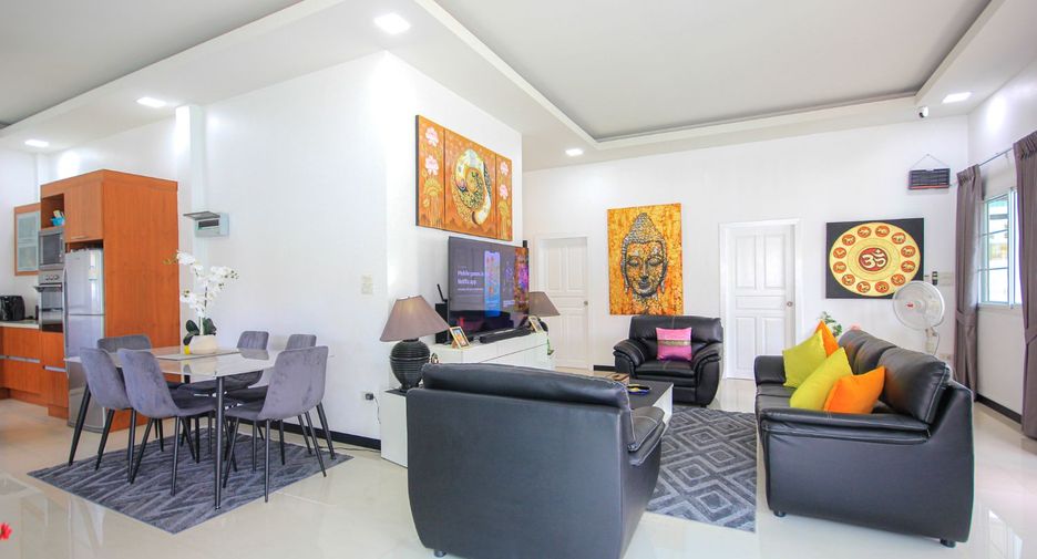 For sale 4 bedrooms villa in Hua Hin, Prachuap Khiri Khan