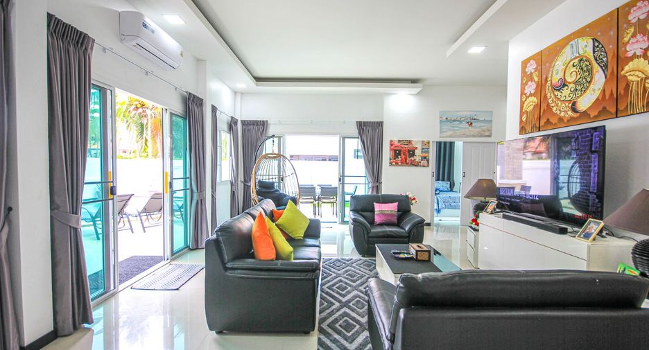 For sale 4 bedrooms villa in Hua Hin, Prachuap Khiri Khan