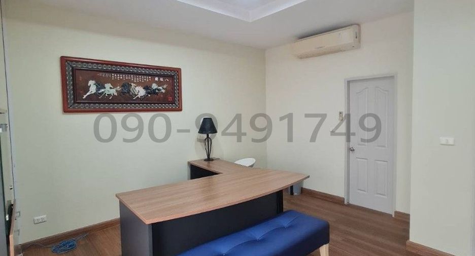 For rent and for sale 3 bedrooms townhouse in Suan Luang, Bangkok