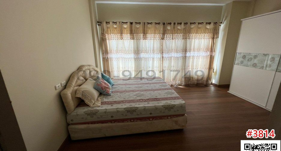 For rent and for sale 3 bedrooms townhouse in Suan Luang, Bangkok