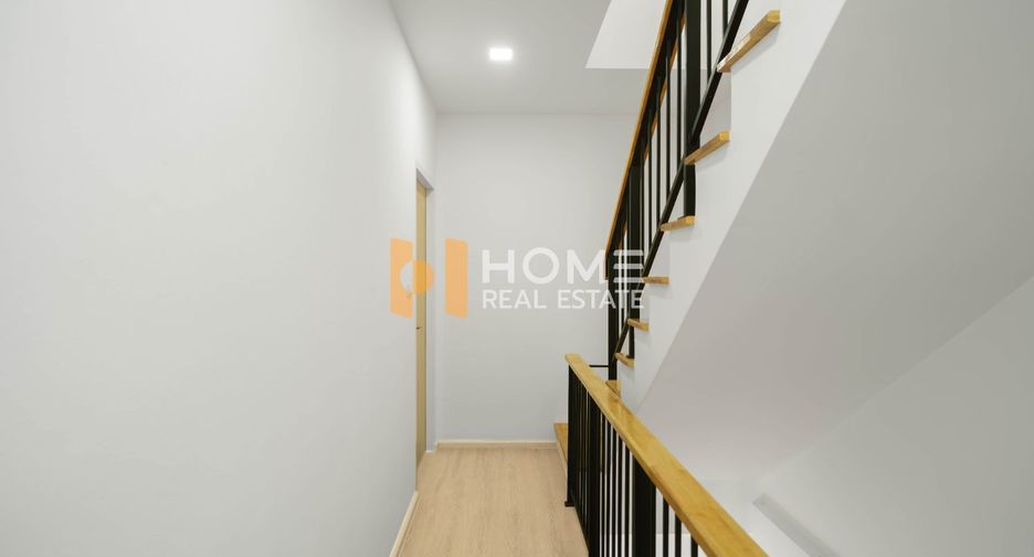 Reihenhaus zum Kauf mit 3 Zimmer in Taling Chan, Bangkok