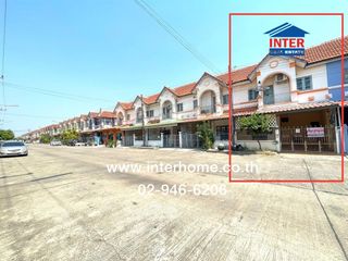 For sale 3 bed townhouse in Thanyaburi, Pathum Thani