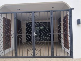 For rent 4 bed townhouse in Bang Na, Bangkok