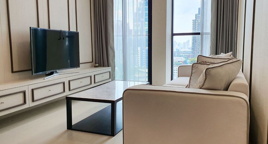 For rent 2 bedrooms condo in Pathum Wan, Bangkok