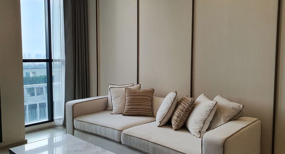 For rent 2 bedrooms condo in Pathum Wan, Bangkok