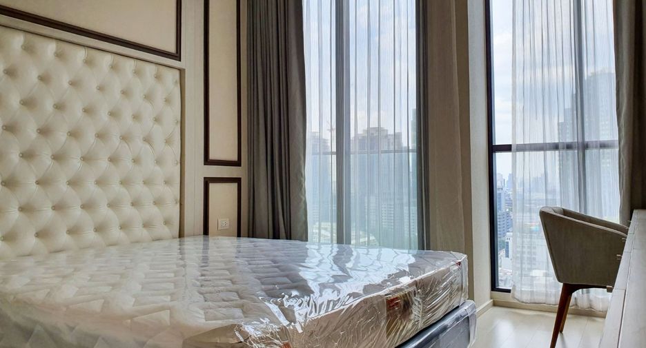 For rent 2 bedrooms condo in Pathum Wan, Bangkok