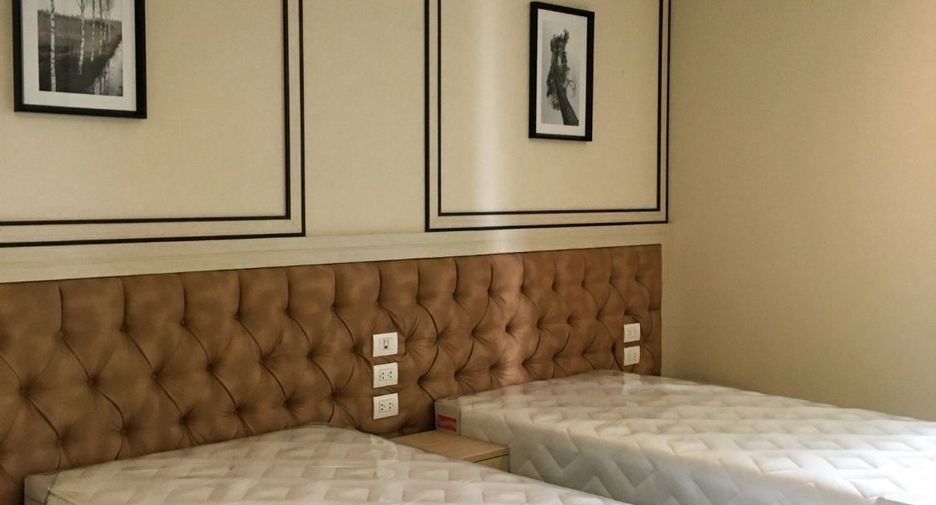 For rent 2 bedrooms condo in Pathum Wan, Bangkok