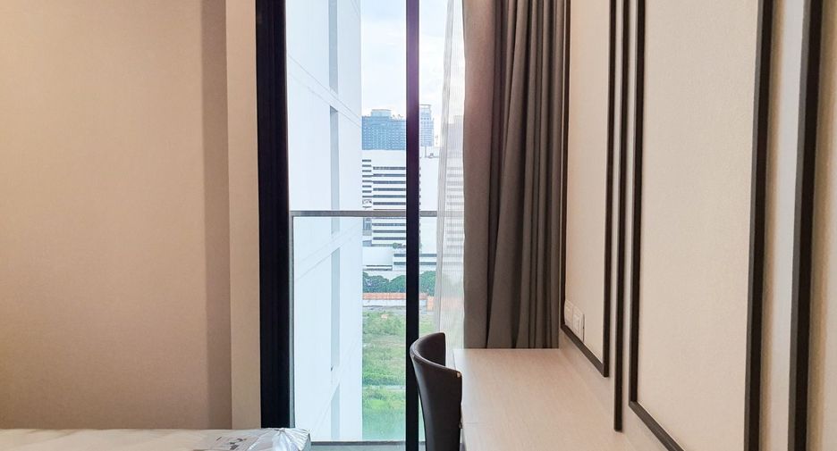 For rent 2 bedrooms condo in Pathum Wan, Bangkok