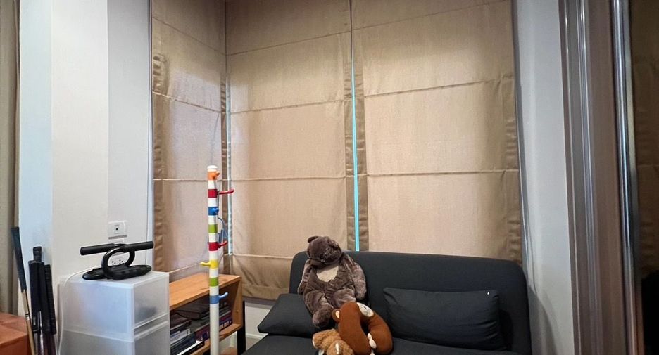 For sale 3 bedrooms house in Saphan Sung, Bangkok