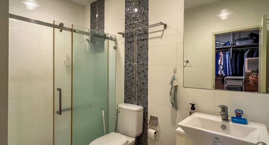 For sale 3 bedrooms house in Saphan Sung, Bangkok