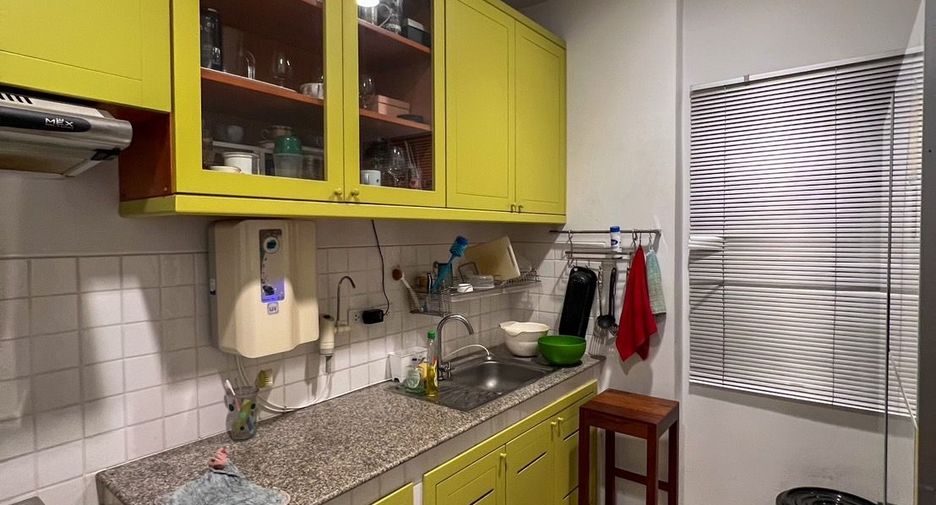 For sale 3 bedrooms house in Saphan Sung, Bangkok