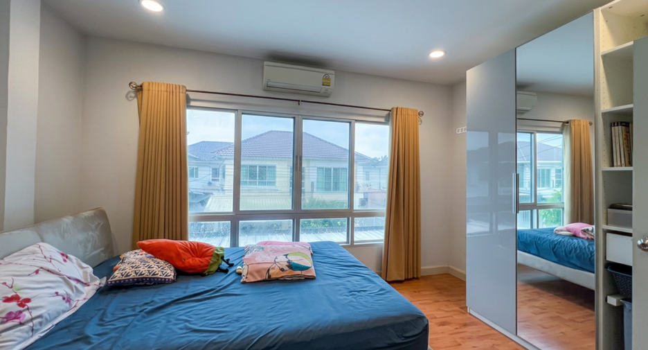 For sale 3 bedrooms house in Saphan Sung, Bangkok