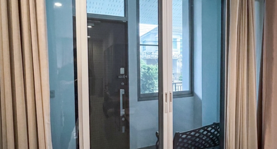 For sale 3 bedrooms house in Saphan Sung, Bangkok