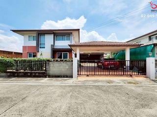 For sale 4 Beds house in Khlong Sam Wa, Bangkok