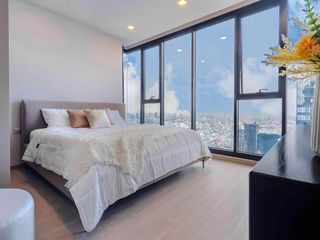 For rent 3 bed condo in Huai Khwang, Bangkok
