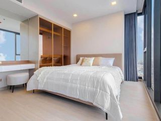 For rent 3 bed condo in Huai Khwang, Bangkok