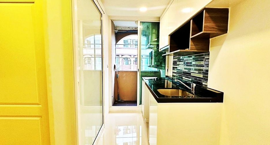 For sale 1 bed condo in Bang Phlat, Bangkok