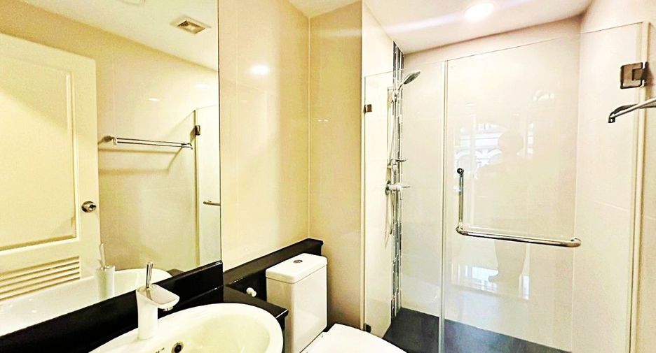 For sale 1 bed condo in Bang Phlat, Bangkok