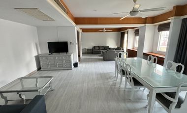 À louer 2 chambres appartement à Watthana, Bangkok