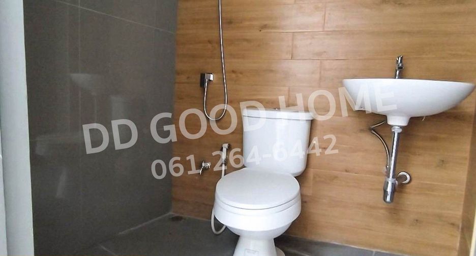 For sale 2 bedrooms retail Space in Bang Sue, Bangkok