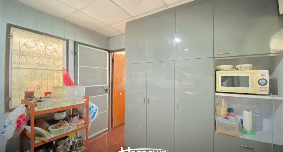 Casa en venta de 5 habitaciones en Mueang Samut Prakan, Samut Prakan