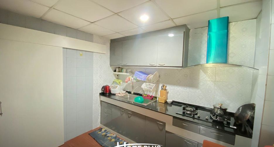 Casa en venta de 5 habitaciones en Mueang Samut Prakan, Samut Prakan